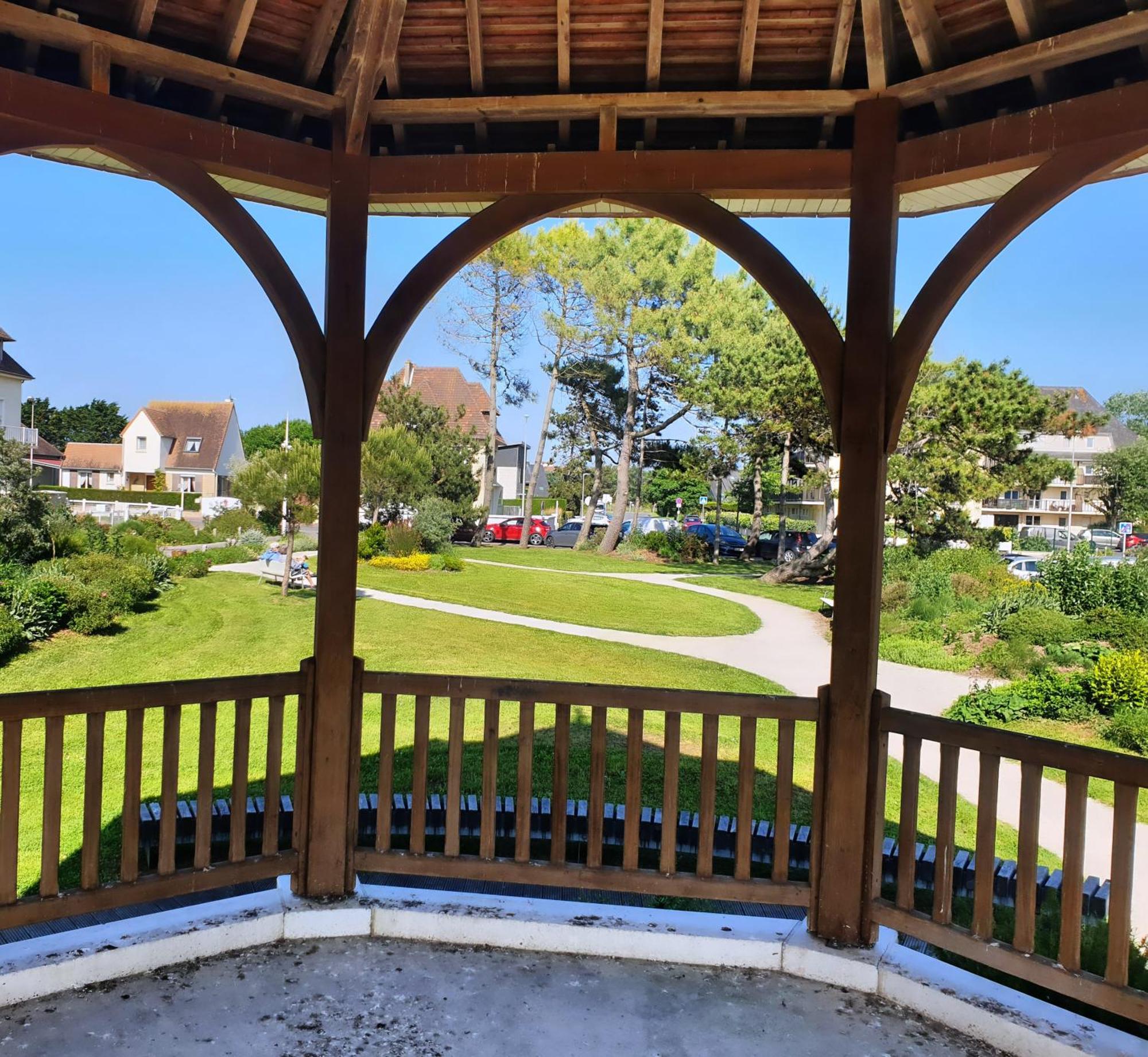 Studio Front De Mer Merville-Franceville-Plage Extérieur photo